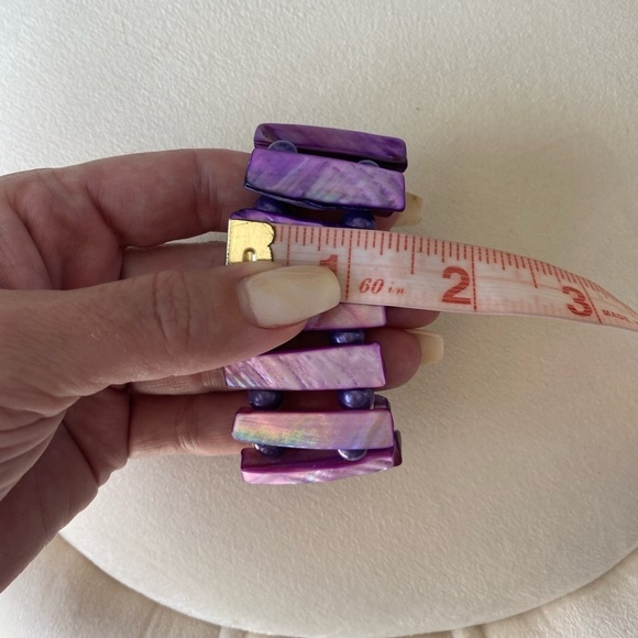 Purple Iridescent beaded thick statement bracelet - Picture 9 of 9